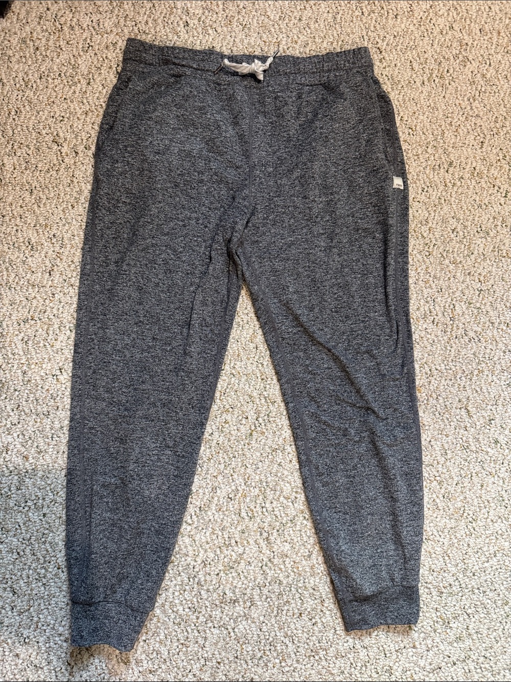 Vuori Charcoal Heather Women's Jogger Pants